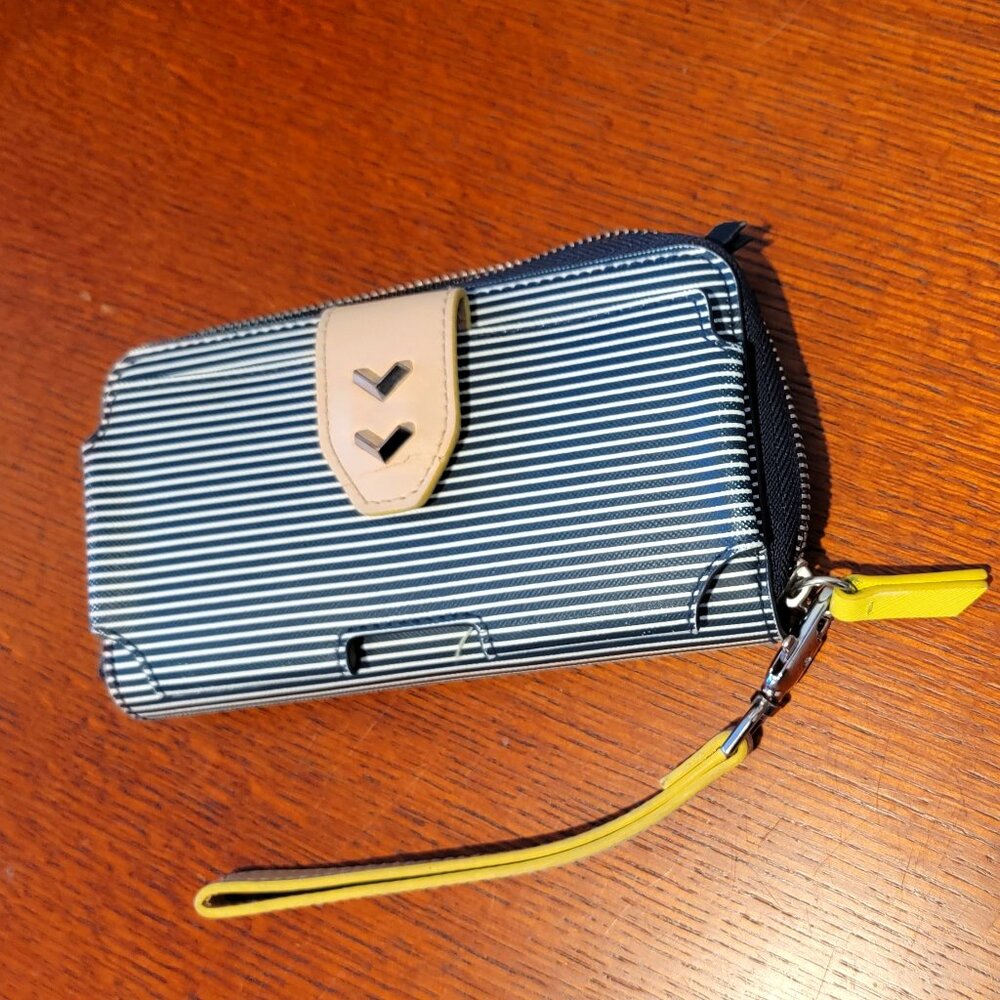 Stella & Dot Wristlet Wallet